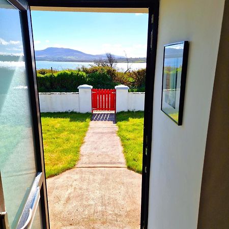 Shore Cottage - Cosy Comfort At The Sea Knights Town Экстерьер фото