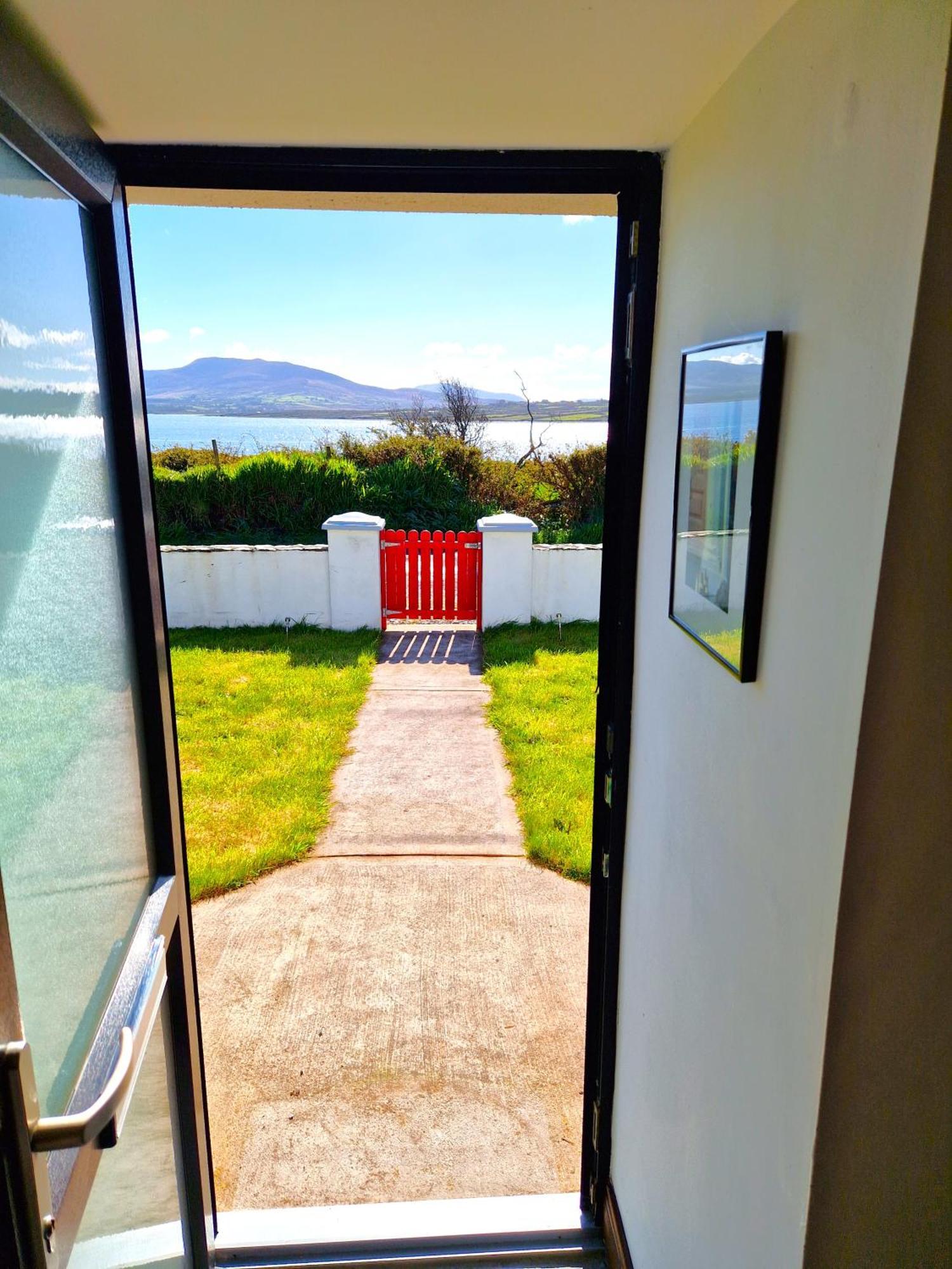 Shore Cottage - Cosy Comfort At The Sea Knights Town Экстерьер фото